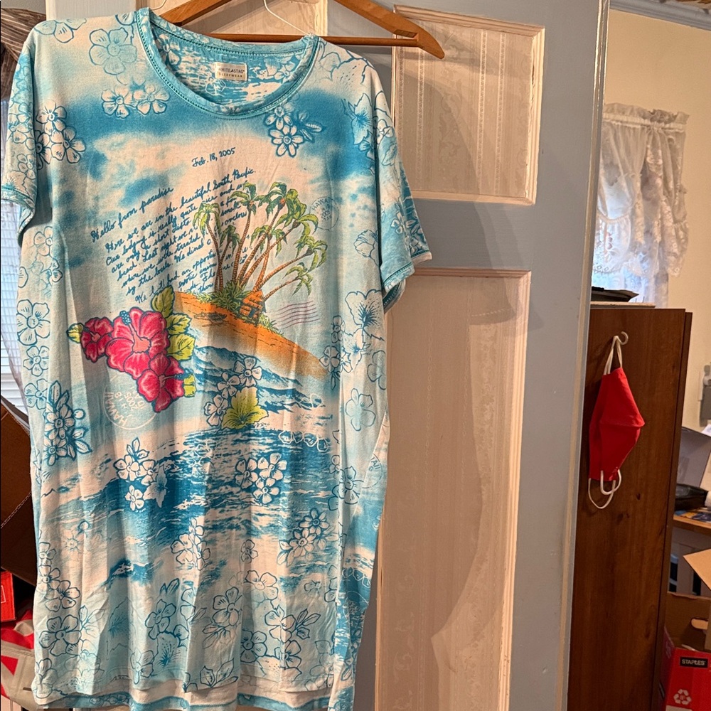 Blue Island Graphic T-Shirt